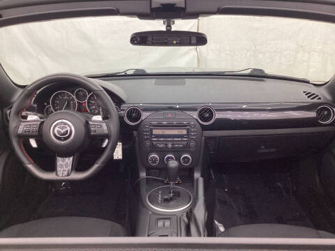 2015 Mazda MX-5 Miata Sport