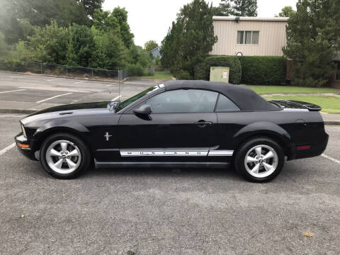 2007 Ford Mustang V6 Deluxe