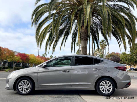 2020 Hyundai Elantra SE