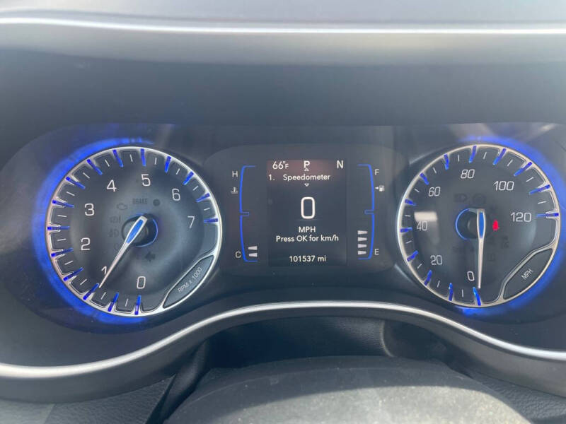 2020 Chrysler Pacifica Touring L