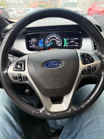 2013 Ford Taurus SEL