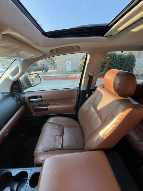 2014 Toyota Sequoia Platinum