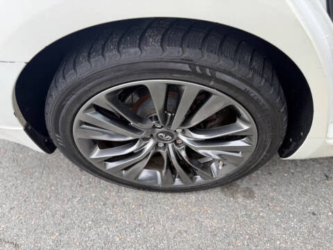 2015 Infiniti Q70 3.7