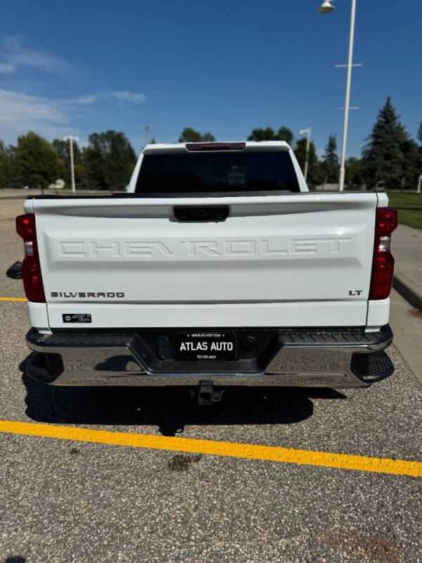Image of 2022 Chevrolet Silverado 1500 LT