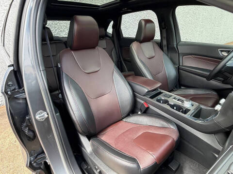 2021 Ford Edge Titanium