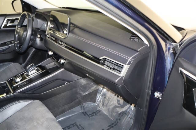 2023 Mitsubishi Outlander SE