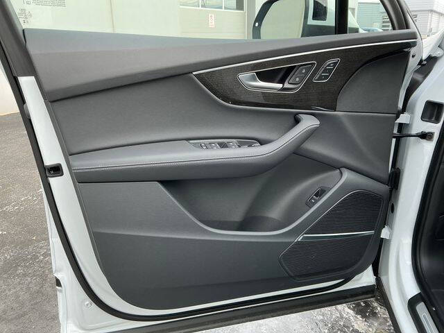 2026 Audi Q7 quattro Premium Plus 55 TFSI