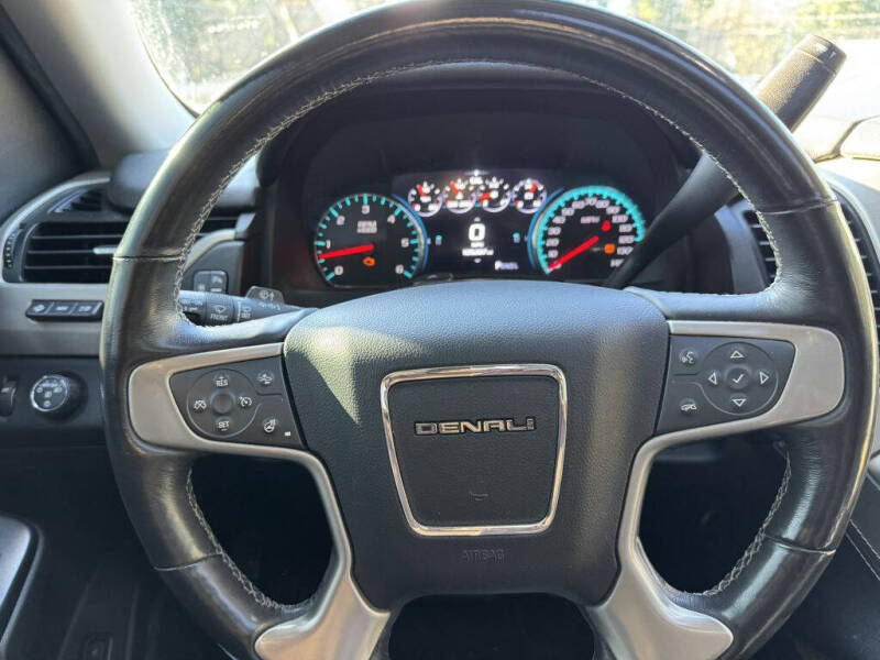 2017 GMC Yukon Denali