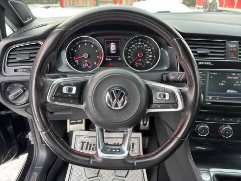 2017 Volkswagen Golf GTI SE