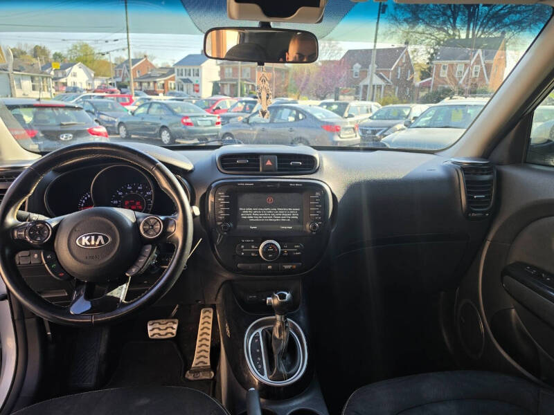 2014 Kia Soul +