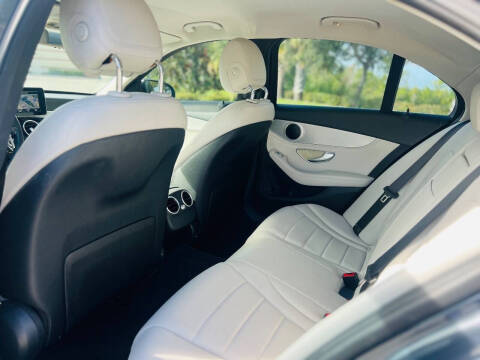 2015 Mercedes-Benz C-Class C 300