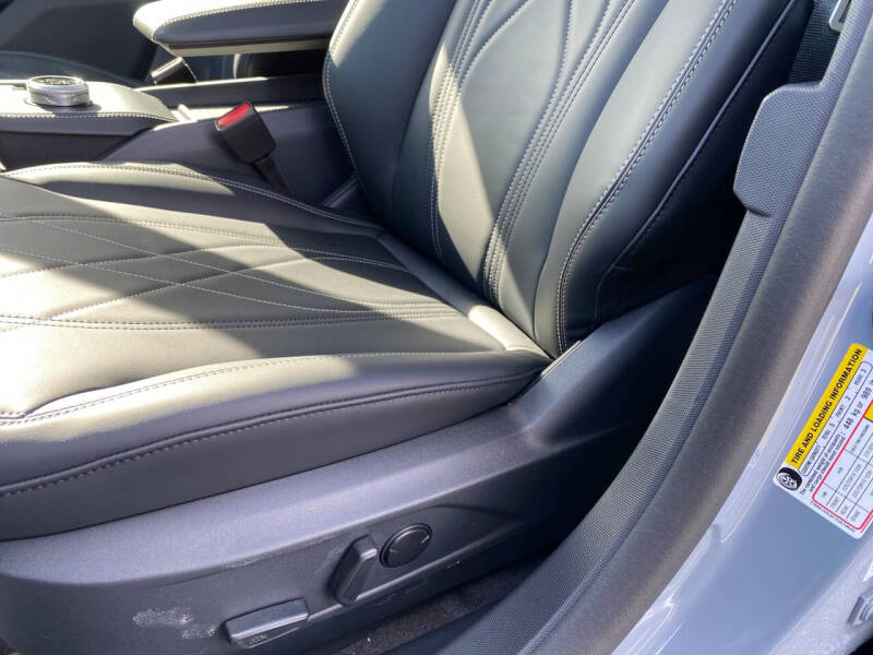 2024 Ford Mustang Mach-E Select