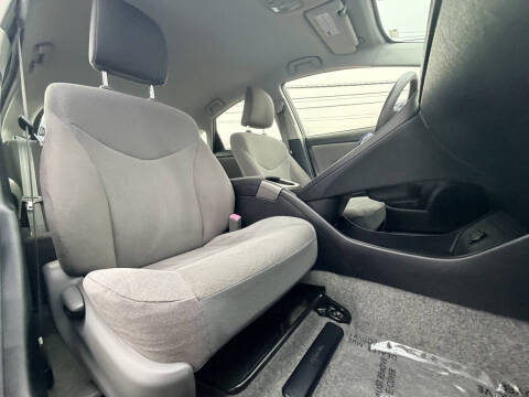 2013 Toyota Prius Three