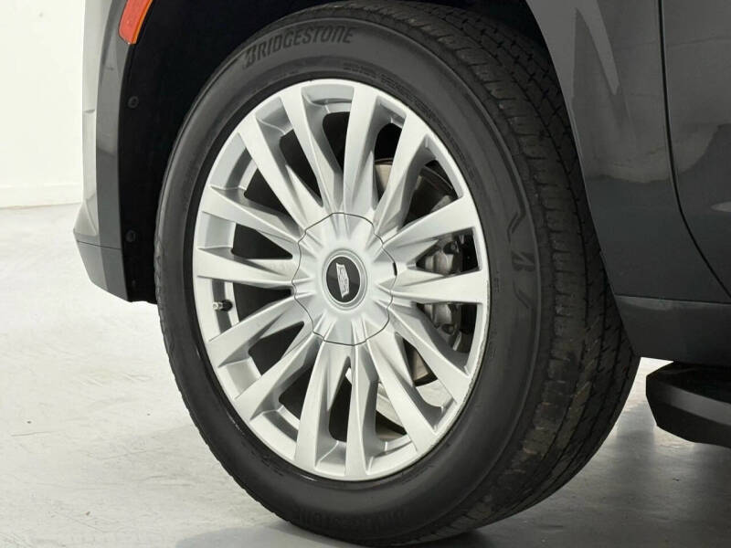 2023 Cadillac Escalade ESV Luxury