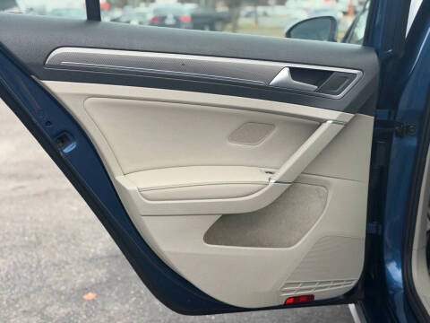 2017 Volkswagen Golf Alltrack