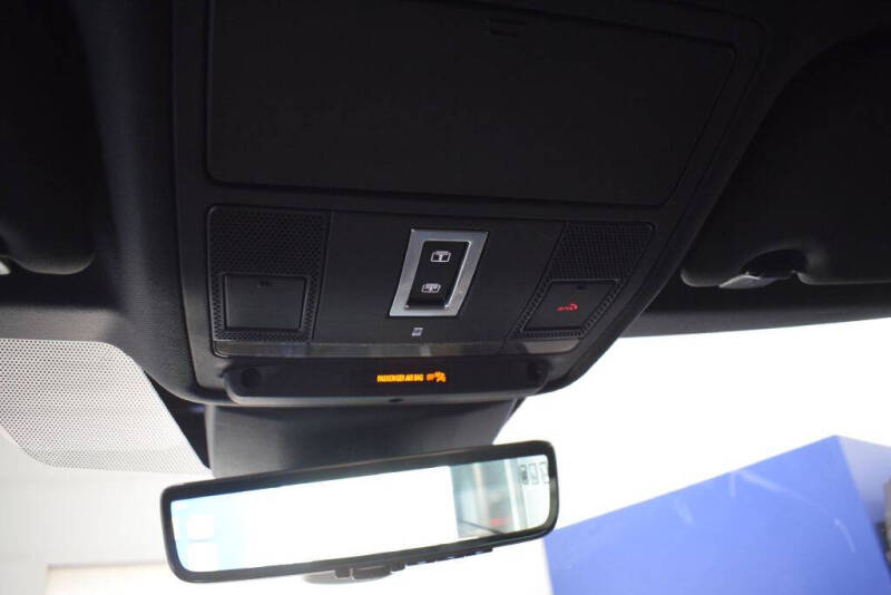 2020 Land Rover Range Rover Evoque SE