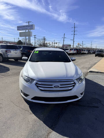 2016 Ford Taurus SEL