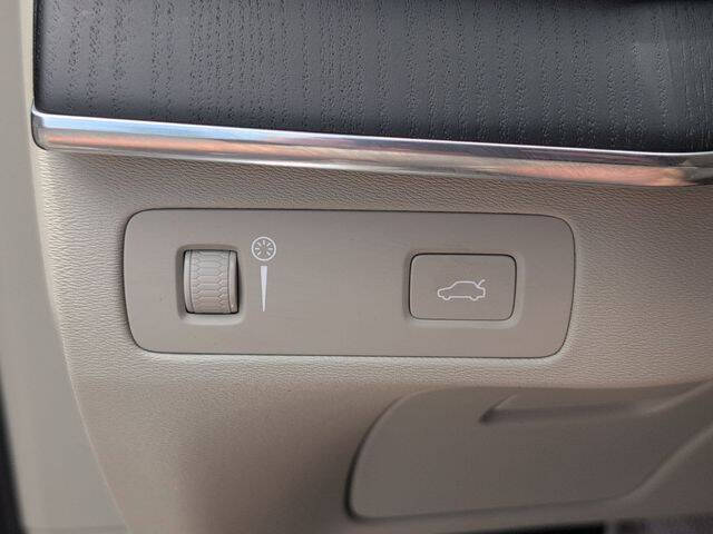 2020 Volvo XC90