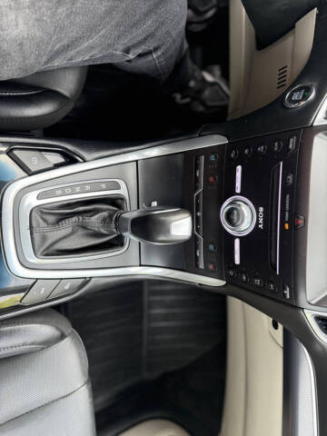 2017 Ford Edge Titanium