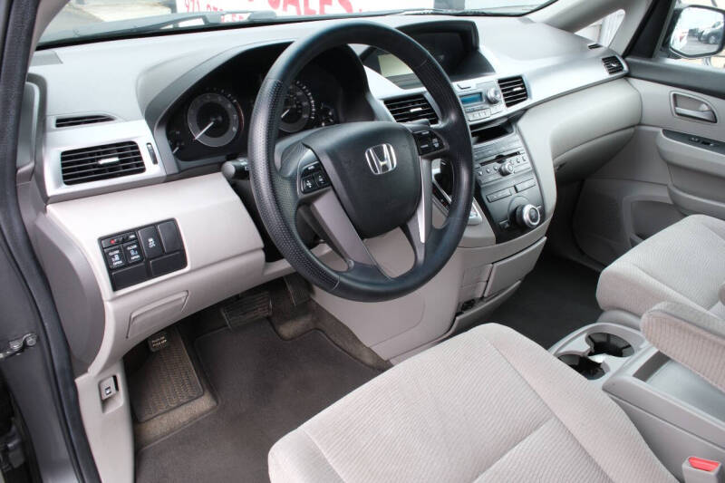 2011 Honda Odyssey EX photo 15