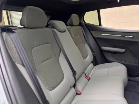 2025 Volvo EX30 Twin Plus