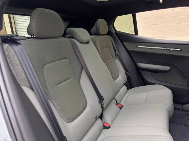 2025 Volvo EX30 Twin Plus