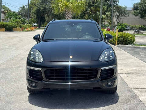 2017 Porsche Cayenne Platinum Edition
