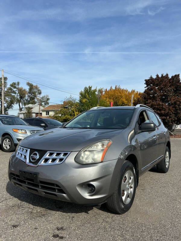 2014 Nissan Rogue Select S photo 4