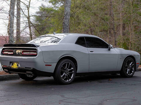 2021 Dodge Challenger SXT