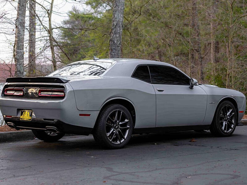 2021 Dodge Challenger SXT