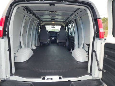 2025 Chevrolet Express 2500