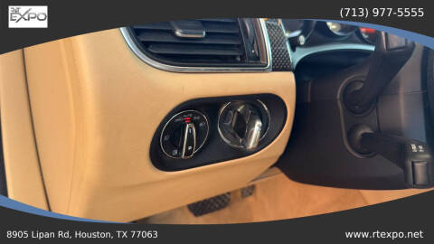 2015 Porsche Macan Turbo