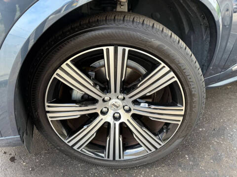 2022 Volvo XC90 T6 Inscription 7-Passenger