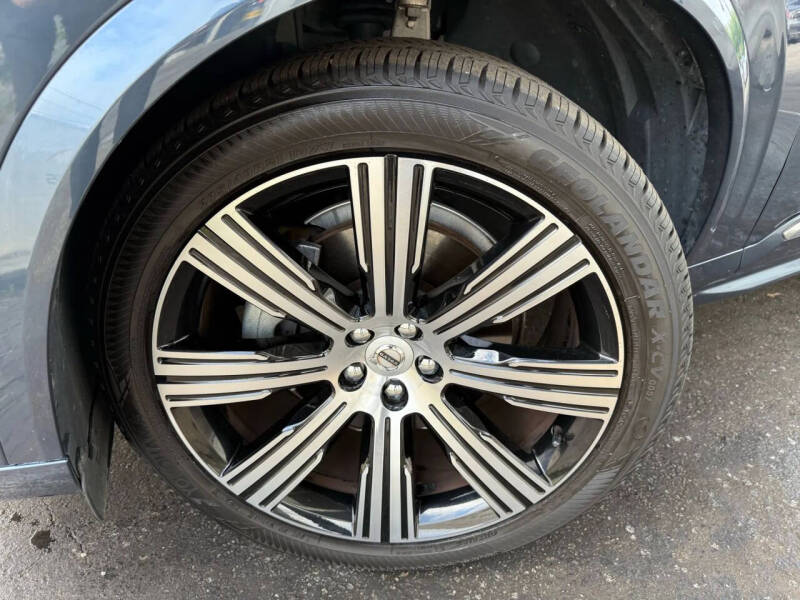 2022 Volvo XC90 T6 Inscription 7-Passenger