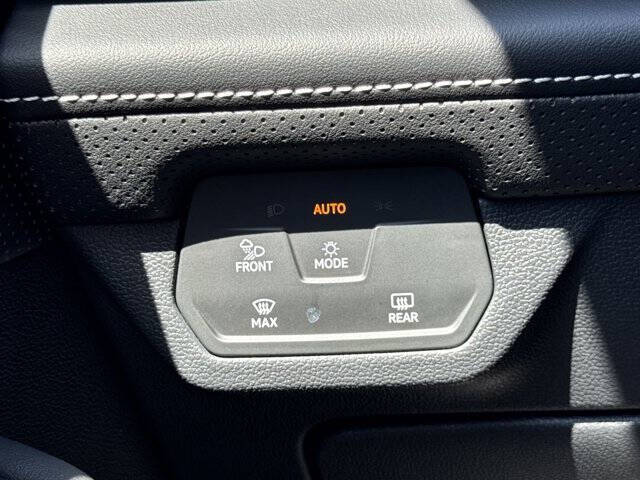 2024 Volkswagen Atlas Cross Sport SEL Premium R-Line 4Motion