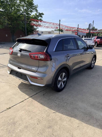 2017 Kia Niro LX
