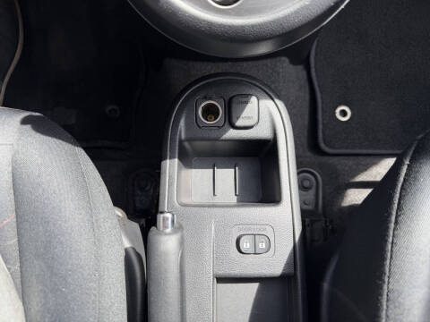 2013 Mazda MAZDA2 Sport