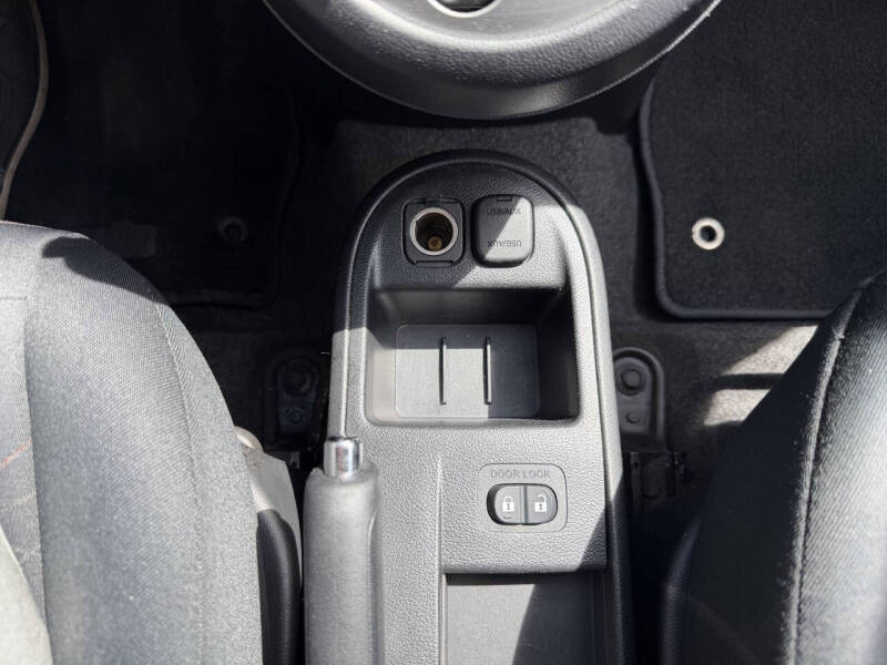 2013 Mazda MAZDA2 Sport