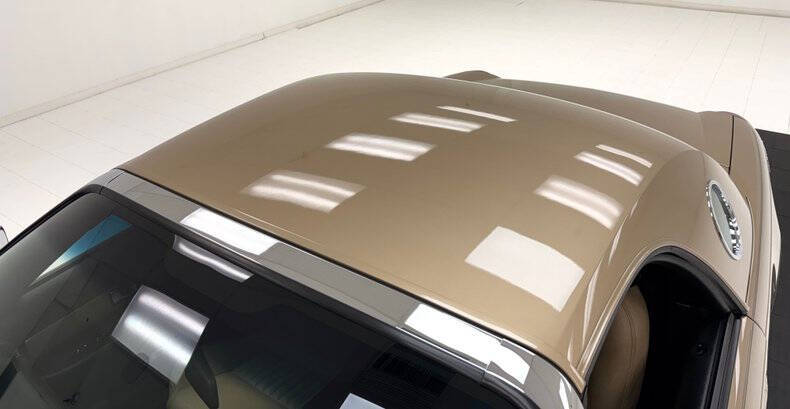 2005 Ford Thunderbird Deluxe