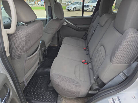 2012 Nissan Pathfinder S