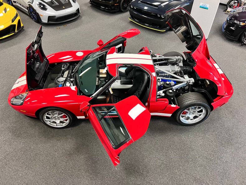 2005 Ford GT