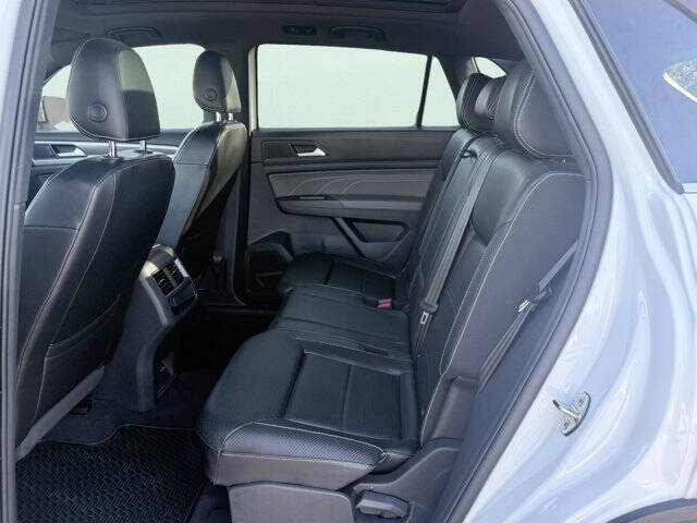 2021 Volkswagen Atlas Cross Sport V6 SE R-Line