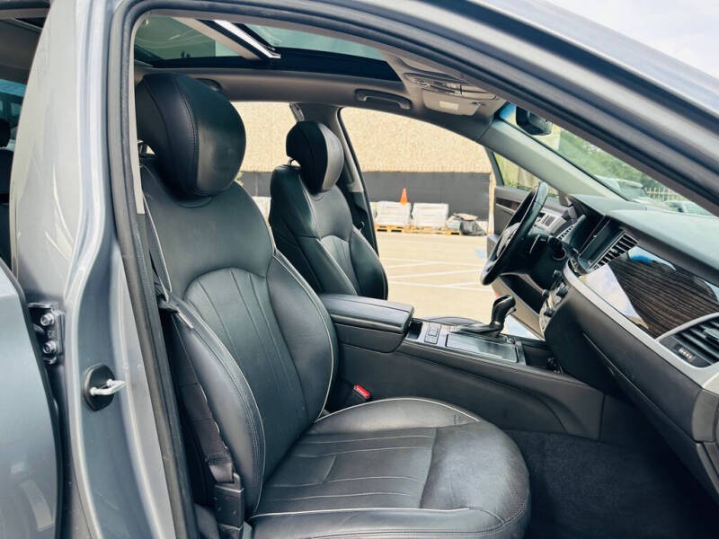 2015 Hyundai Genesis