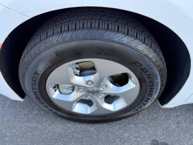 2017 Chrysler Pacifica Hybrid Touring Plus