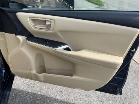 2016 Toyota Camry XSE