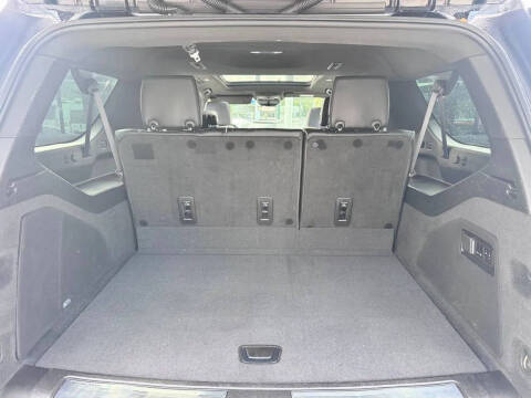 2023 Cadillac Escalade ESV Premium Luxury