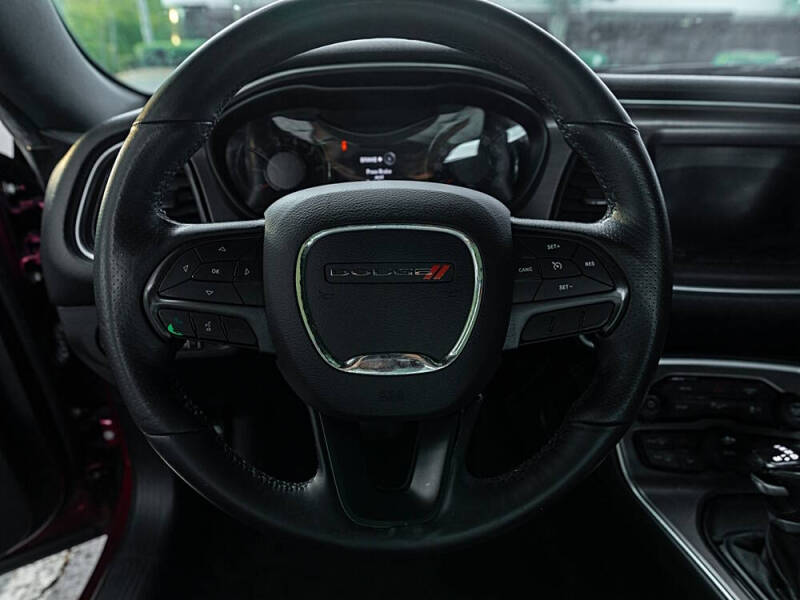 2018 Dodge Challenger SXT Plus