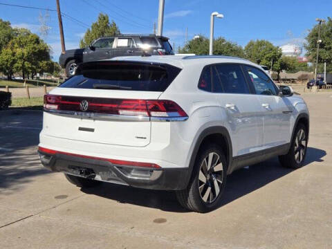 2025 Volkswagen Atlas Cross Sport SE 4Motion