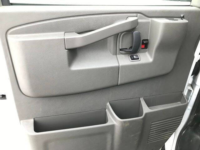 2024 Chevrolet Express 2500