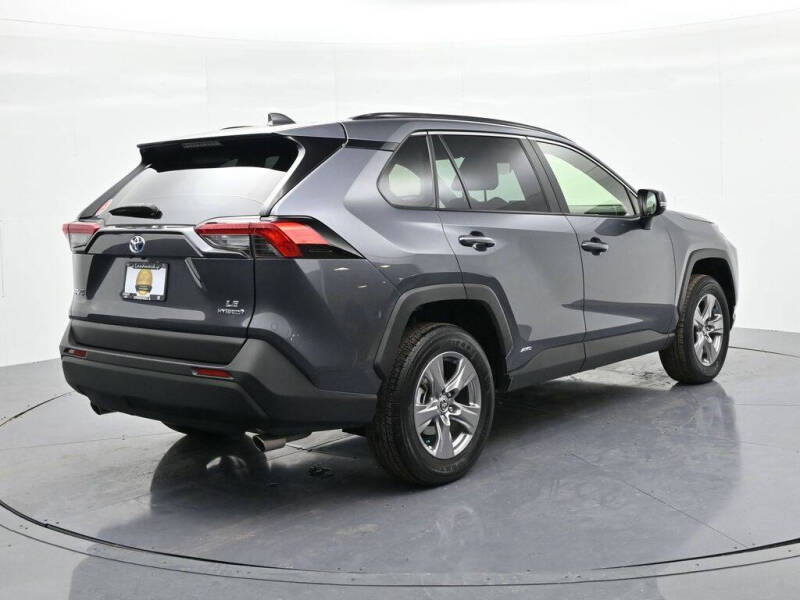 2024 Toyota RAV4 Hybrid LE